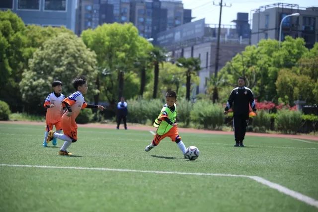 广州小区保安长期侵害女童，事件引发家长恐慌